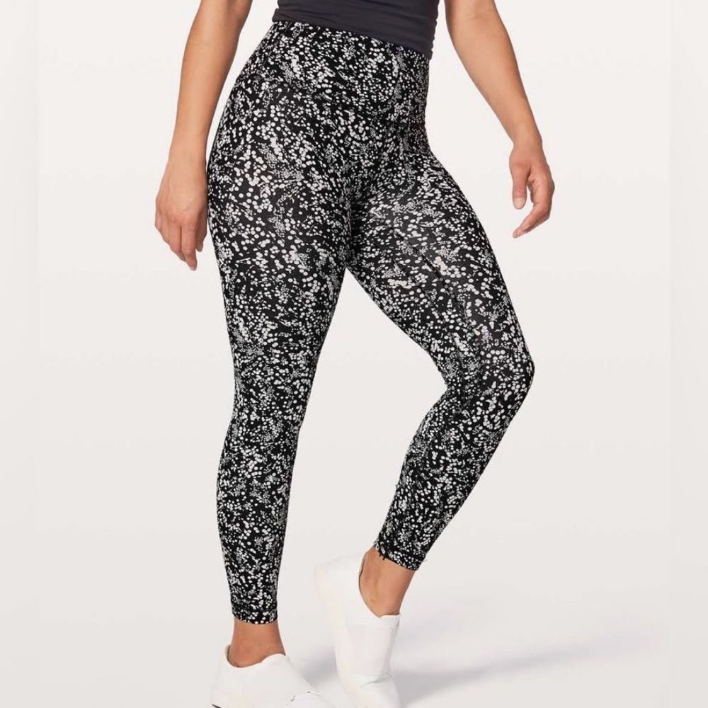 Lululemon Align Pant 25" Chirasu Black size 8